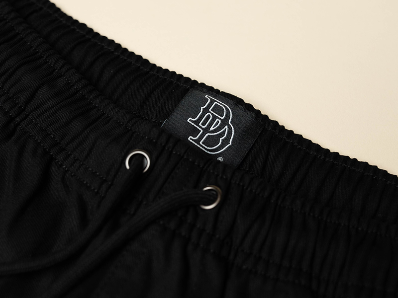 Black Vert Shorts - Image 4